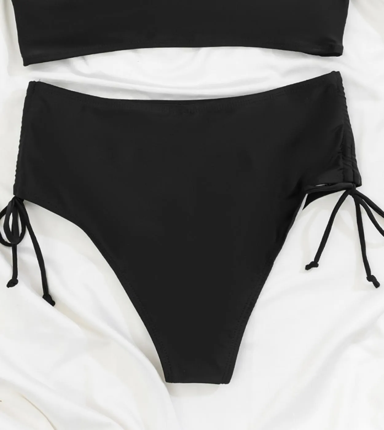Costume da bagno bikini classico a vita alta 2 pezzi Costume da bagno bikini a tinta unita femminile Costume da bagno a spalle s